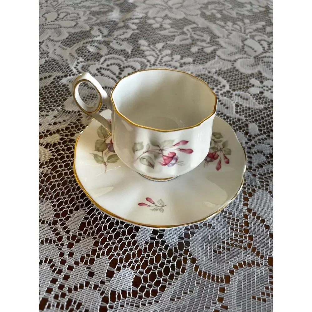 Queens Fine Bone China Hybrid Fuchsia 11